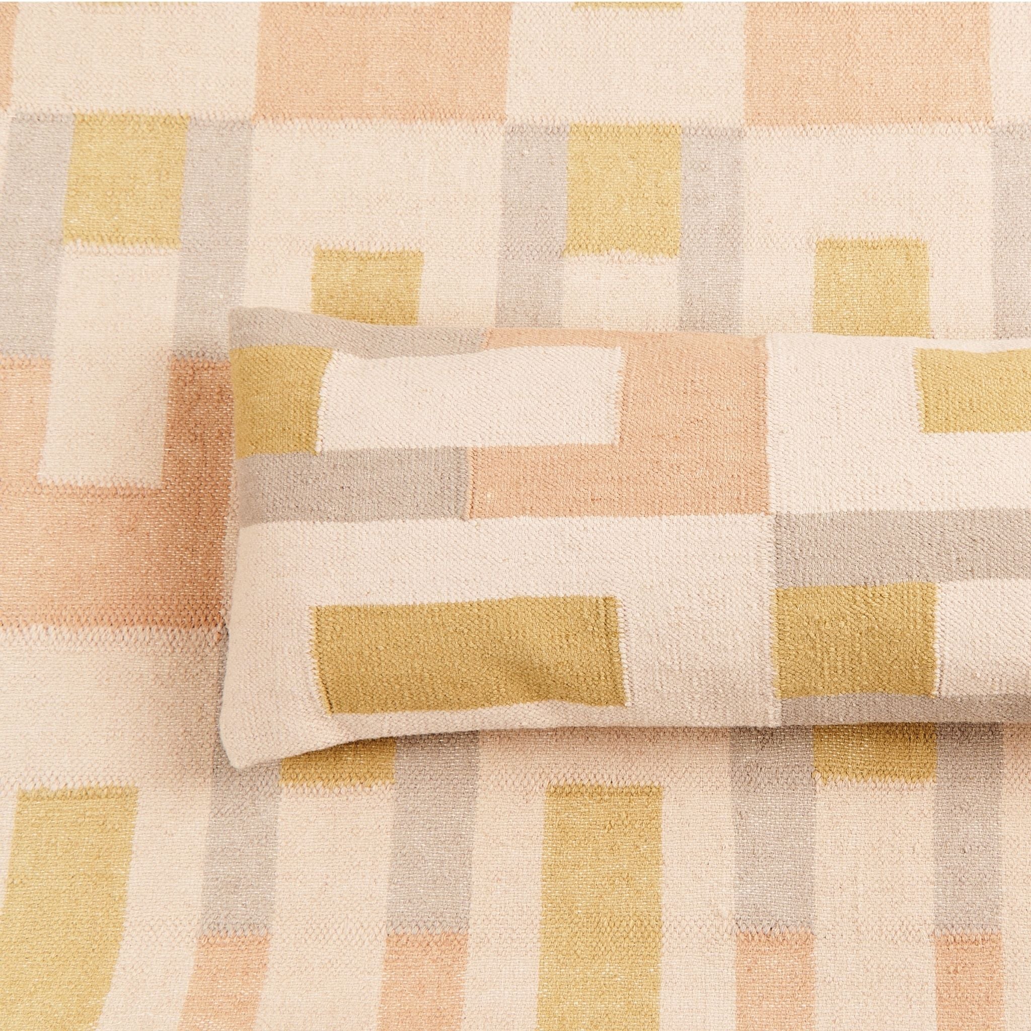 Aari Handwoven Geometric Modern Flat-weave Rug in Calming Hues